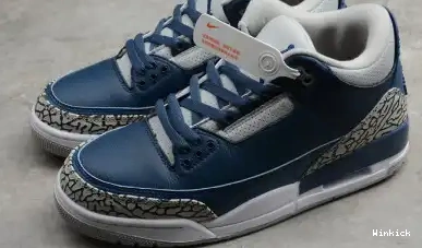 AIR 3 “MIDNIGHT JORDAN CT8532-401 NAVY” 0521